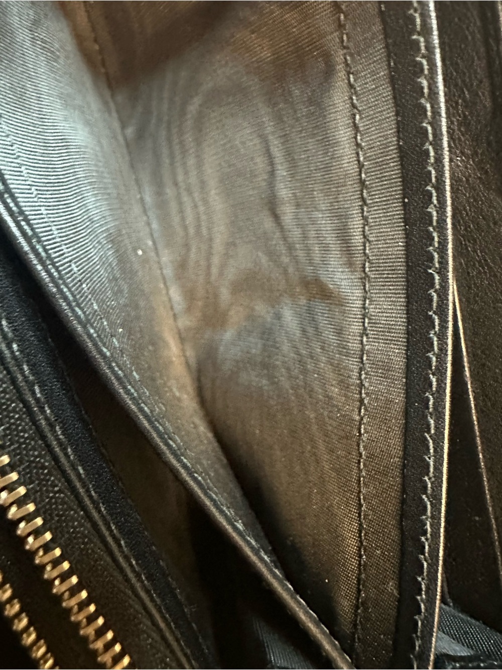 Gucci Black Guccissima Leather Zip Around Wallet - Picture 11 of 13